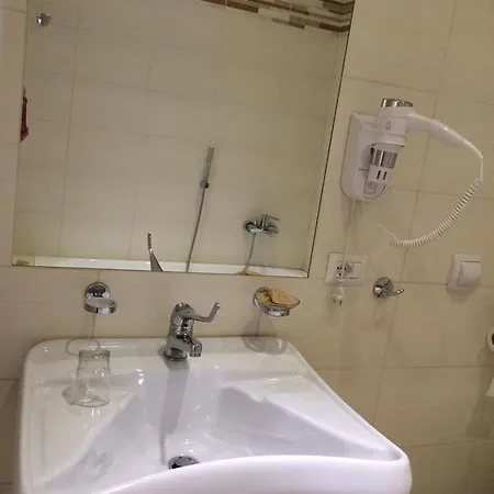 Serventi Longhi Roma