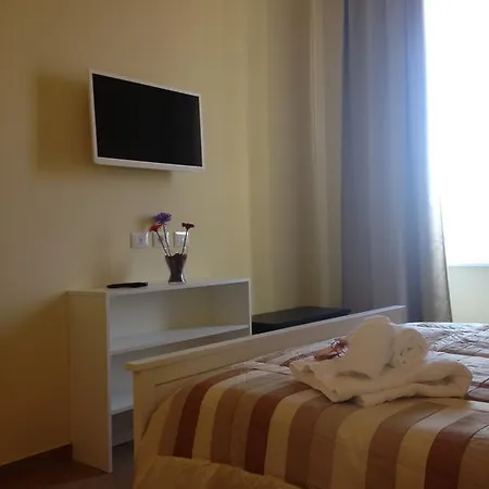Hotel Serventi Longhi