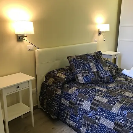 Serventi Longhi 2* Roma