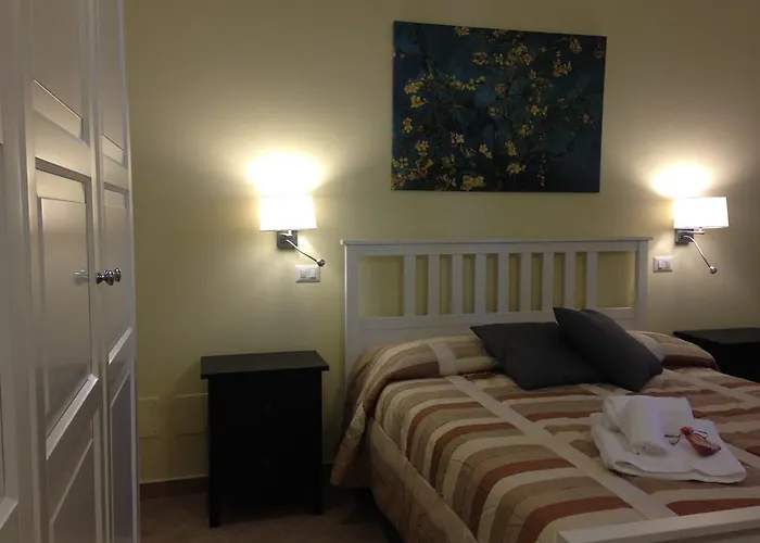 호텔 세르벤티 롱히 룸스