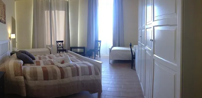 호텔 세르벤티 롱히 룸스 2*