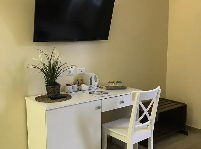 호텔 세르벤티 롱히 룸스 2*