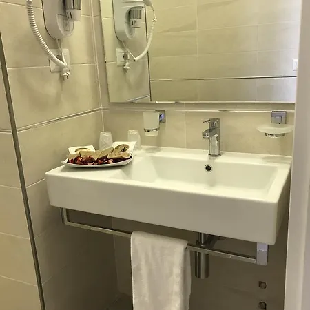 Guest house Serventi Longhi Rome