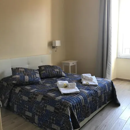 Serventi Longhi Guest house 2*