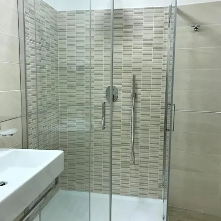 Serventi Longhi Guest house